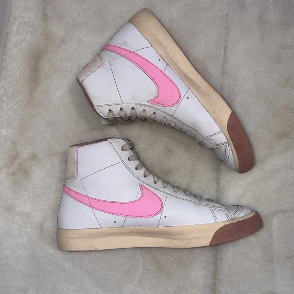 Nike Classic Blazer Mid 77 GS White Pink Guava Ice - Size 7Y or 8.5 Women's